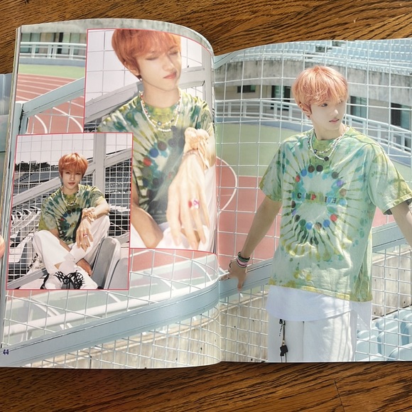 Hello future NCT dream book and cd. - Picture 3 of 10